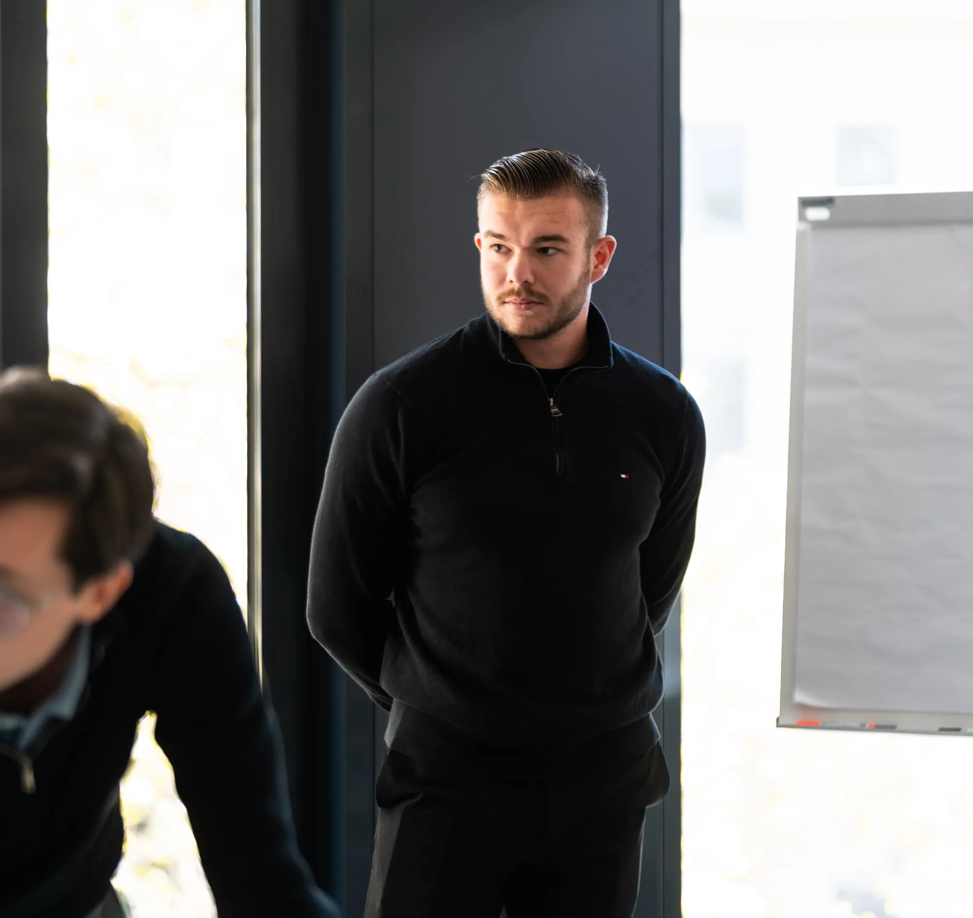 Cedric Ort leitet einen Sales-Workshop